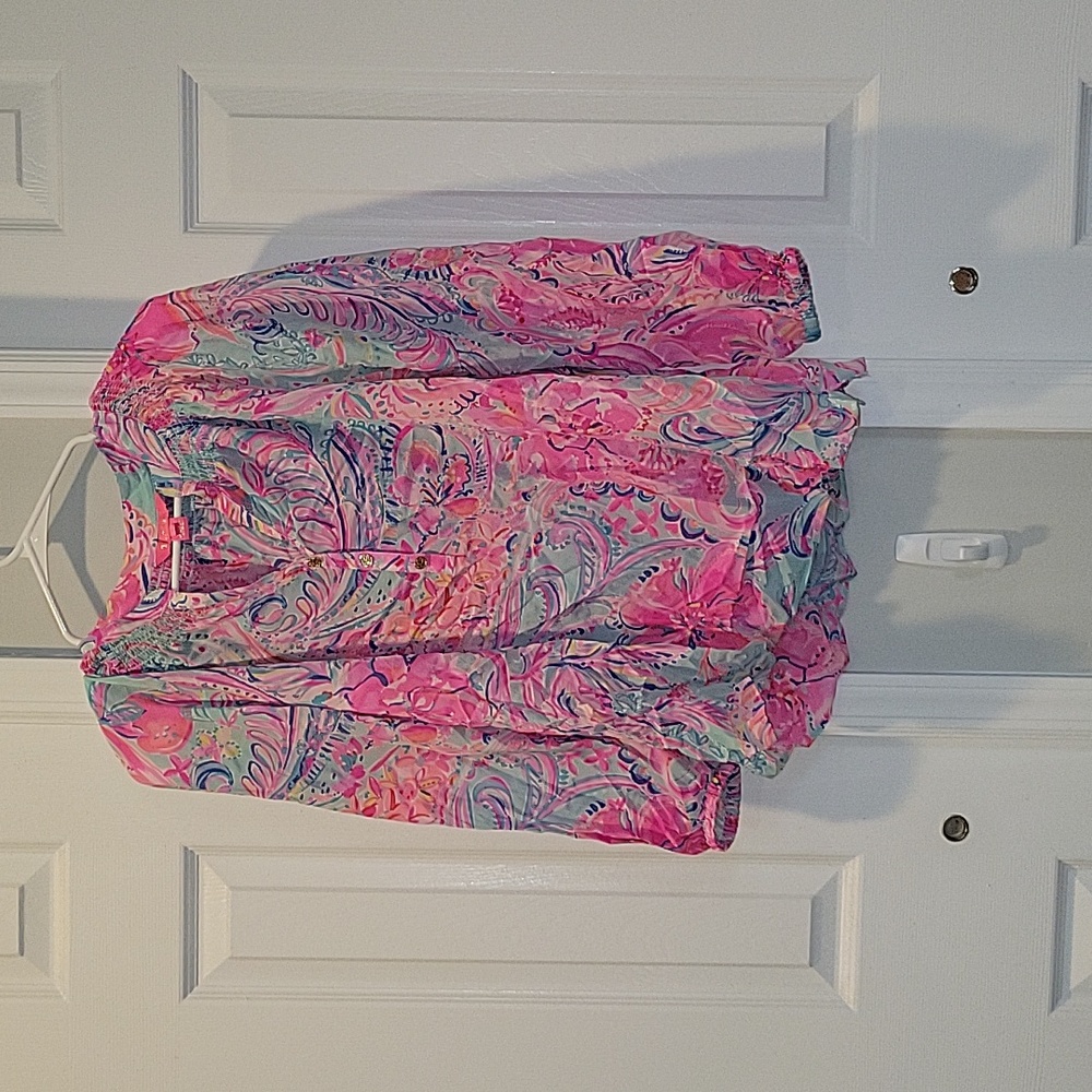 Lilly Pulitzer Elsa silk top!